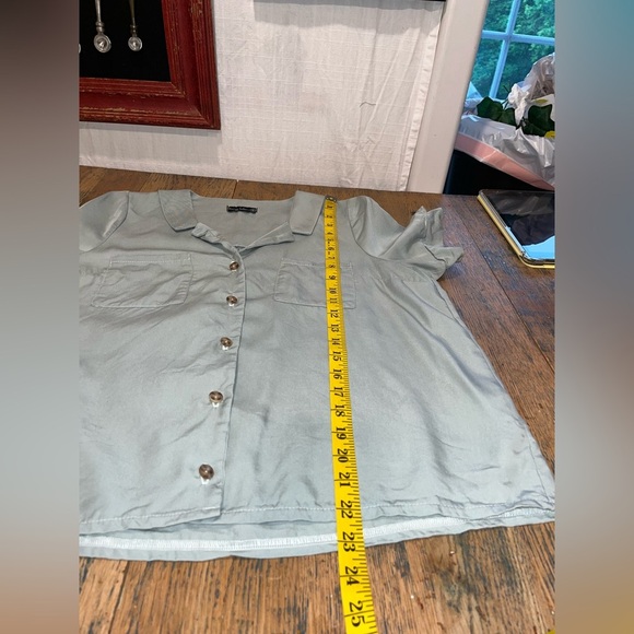 📍💚 Cherry Bobin – Sage Green Tencel Blouse – Size M - Picture 6 of 9